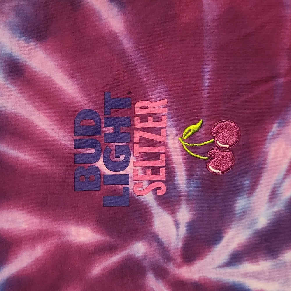 Bud Light Seltzer Cherry Long sleeve